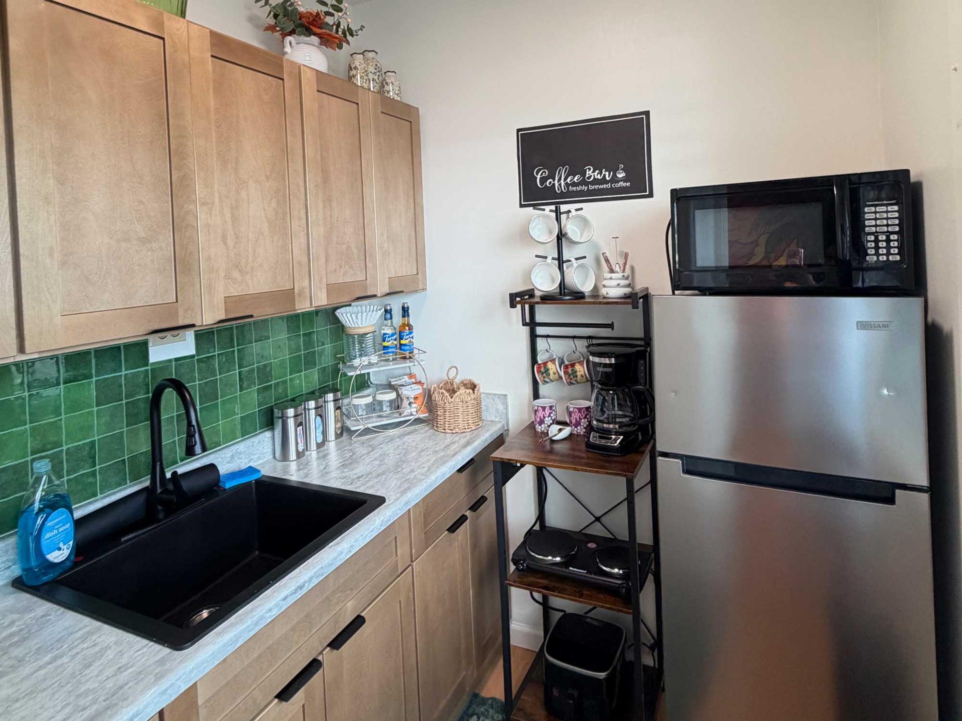 Penthouse Kitchenette